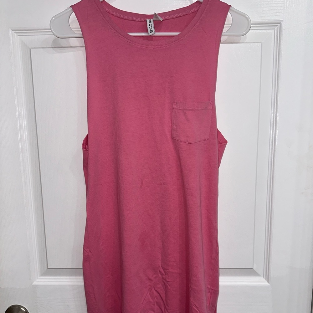 Long pink shirt